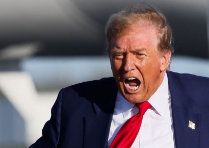 트럼프 '성추문 입막음' 재판 배심원단 심리 착수…"유죄시 최대 징역 4년"