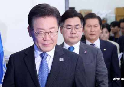 [포토] 최고위 참석하는 이재명