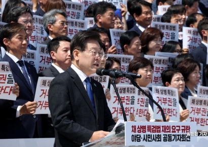 [포토] '채상병특검법' 재의 요구 규탄하는 이재명 대표