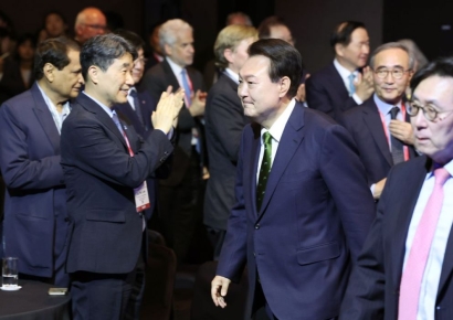 尹 "성장 혜택 나누는 혁신 필요…국가·계층 격차 방치 안돼"