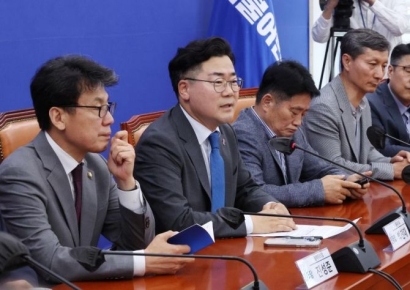 [포토] 중소상공인과 긴급 간담회 하는 박찬대 원내대표