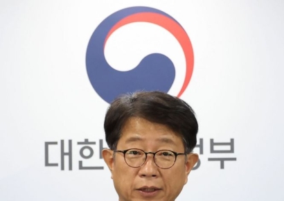 국토부 장관 "해외진출 지원·PF 정상화·공급 확대로 건설업 뒷받침"