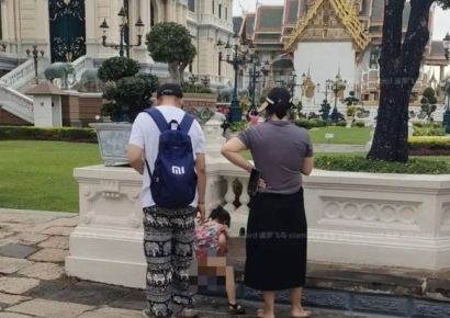 "중국인 관광객의 본질"…왕궁 유적지서 '소변' 사진에 태국인들 '공분'