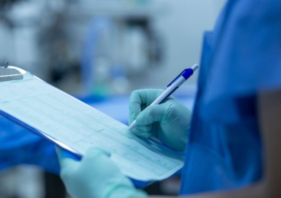 '돼지 간' 이식 받은 70대 中 암환자 …"거부 반응 없다"