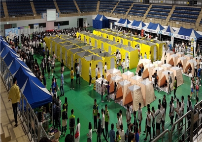 '밤 기온 영하로 뚝'…대피소 생활 고령자 건강 우려