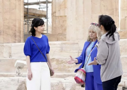 "나라 대표해서 갔는데 2만6000원짜리 티셔츠라니"…日 공주 '민폐 의상' 논란