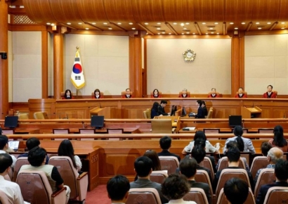 헌재, 우병우 전 민정수석 ‘직권남용죄’ 위헌소원 기각·각하