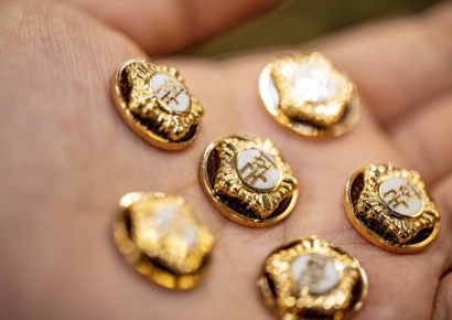 '비즈니스석 공짜' 금배지 따라왔던 '특별대우' 국회 떠나면 잃는 것은