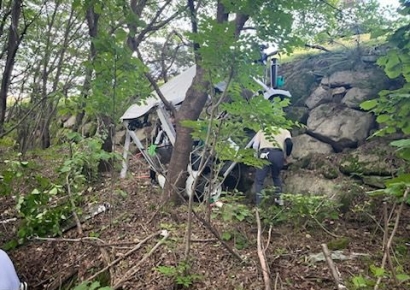 회원제 골프장 비탈서 카트 추락 사고… 2명 다쳐