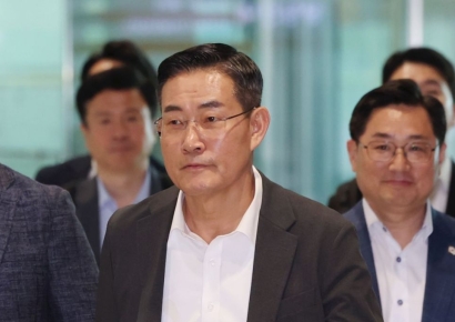 한일 초계기 갈등 봉합…"함정·함공기 간 안전거리 유지"