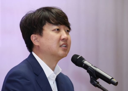  이준석 "유책배우자 재산 50% 위자료"…SK '세기의 이혼' 정치권 참전