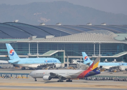 인천공항에도 북한오물 풍선…오전 한때 운항 중단