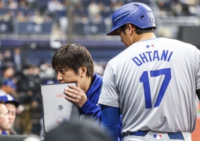 '오타니 절친' 통역사 혐의 시인…오타니 "이제 야구에 집중할 때"