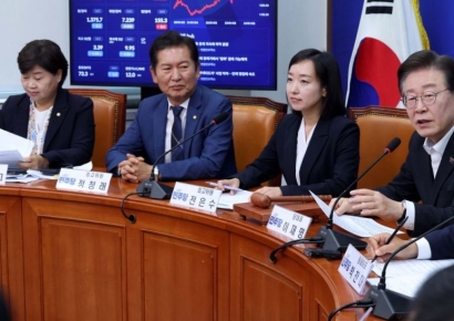 [포토] 이재명 대표 "연금개혁, 22대 국회 시급한 현안"