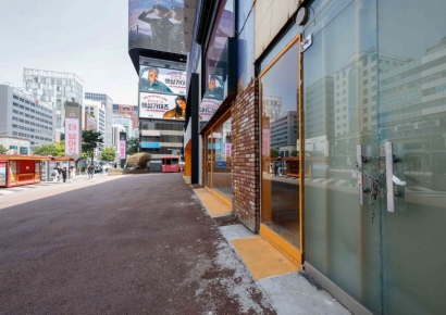 자영업자 과반 "내년 최저임금 깎거나 유지해야"