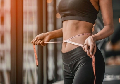 '눈바디' 사진도 있는데…수리 맡긴 핸드폰 훔쳐본 수리기사, 집에도 가져갔다