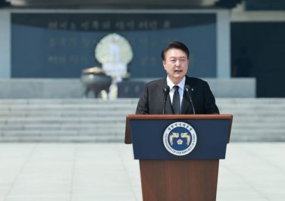 [전문]尹대통령 현충일 추념사…"영웅들께 최고 예우로 보답"