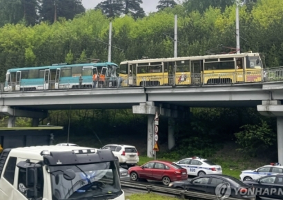 러시아서 트램 충돌사고 발생…1명 사망·100명 넘게 부상