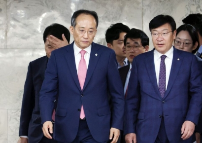 與 "서울 아파트 한 채만 받아도 상속세…민주당의 완화 검토 대환영"