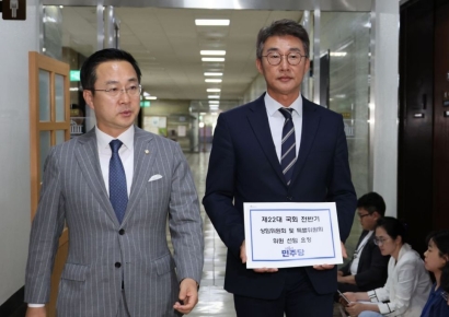 민주, 법사위원장 정청래·과방위원장 최민희 지명