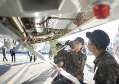 북 잠수함 잡는 ‘최신예 해상초계기’ 국내 도착