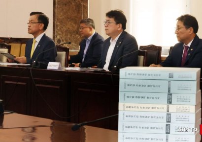 [포토] 공공기관운영위원회 주재하는 최상목 부총리