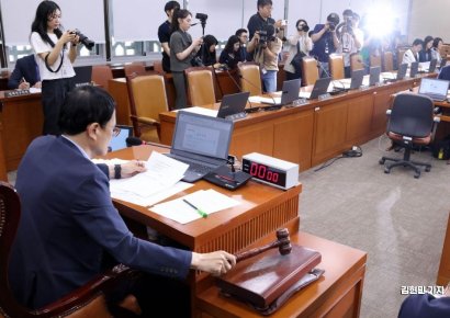 [포토] 국회 복지위, 여당 의원들의 빈자리
