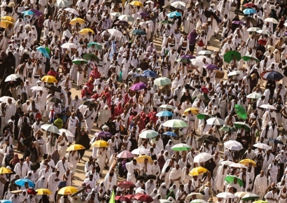 역대급 무더위에 불타는 전 세계…4만명 열사병