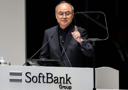 "손정의, '라인야후 日 인프라로' 자민당 지시에 책임지겠다 발언" 