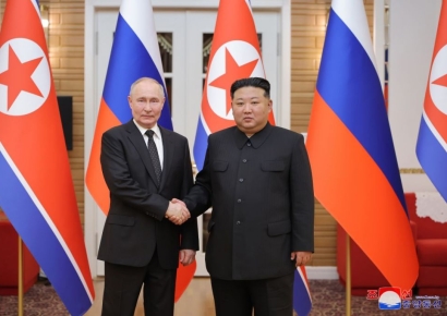 끈끈한 북한·러시아…FATF "금융·무기거래 큰 우려"