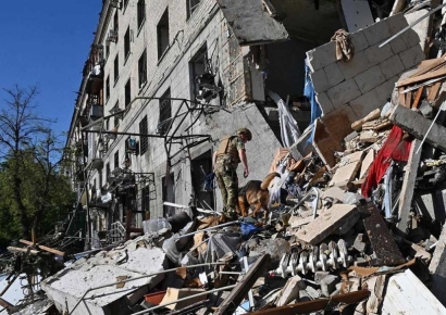 "러, 우크라 제2도시 폭격…최소 3명 사망 52명 부상"