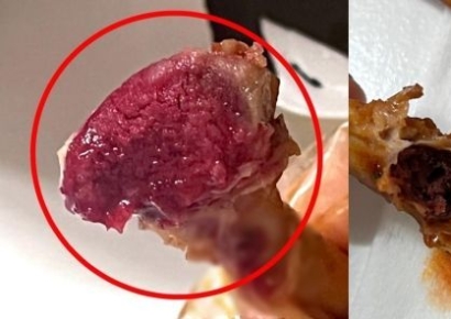 핏물 떨어지는 치킨 "먹어도 된다"더니…태도 돌변한 업체
