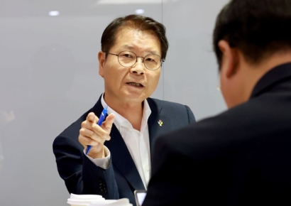 고용장관 "노란봉투법 독소조항 늘어...파업만능주의 부를 것"