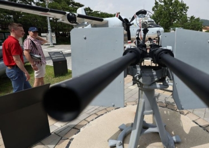 [포토] 전쟁기념관 찾은 관광객들