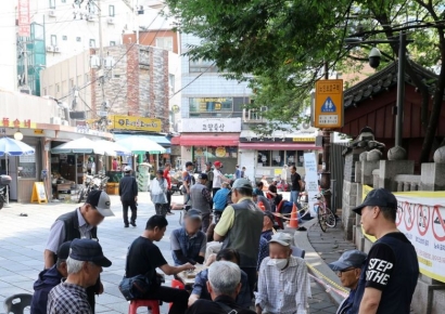 美 연금부자 역대 최대라는데…한국은 '쥐꼬리' 못 벗어나는 이유[송승섭의 금융라이트] 