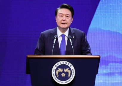 尹 "제2연평해전 기념일…더 강한 대한민국 만들어 희생에 보답"