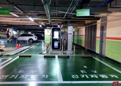 배터리 공장 화재에 전기차만 봐도 불안…우리 집 주차장은 안전할까