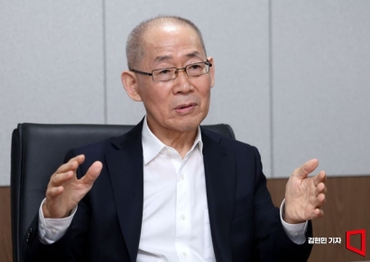 [인터뷰]"누가 한국을 기후악당이라고 부를 수 있나" 이회성 CF연합 회장