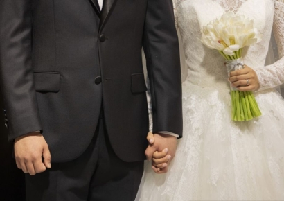 "모든 지원 끊을거야"…혼주석에 친모 앉히려는 아들에 새엄마 발끈