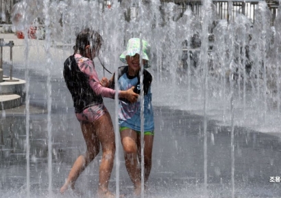[포토] 더위엔 물놀이가 최고