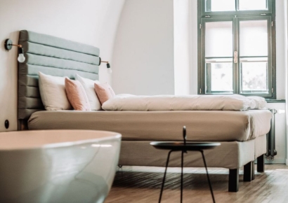 호텔서 알몸으로 다른 객실 문 열려고 한 40대, '몽유병' 주장했지만…