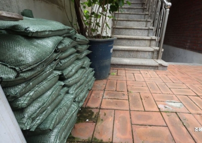 [포토] 저지대 주택, 준비 된 모래주머니