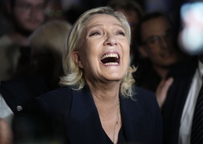 佛 극우의 승리, 득표율 33%…마크롱 참패에 유럽 '충격'(종합)