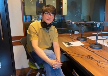 성시경 "제 무지에서 비롯된 불찰"…완판됐던 막걸리, 한 달간 생산중단