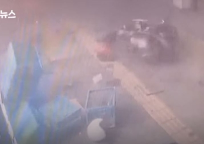 "인도로 날아온 역주행 차"…CCTV에 포착된 시청역 사고