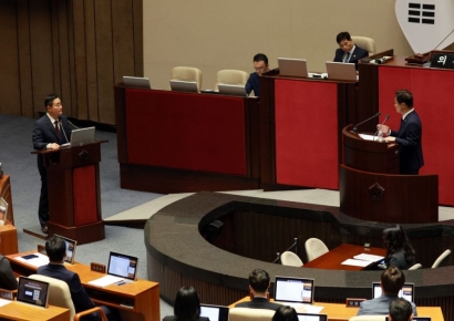 '피고인 이재명이 재판장 됐다' 검찰총장 발언 두둔 나선 법무부 장관 