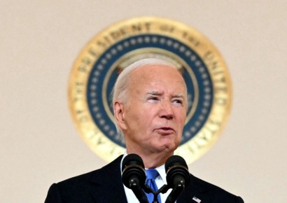 "바이든 재선 포기해야" 美민주당 하원의원도 공식 촉구