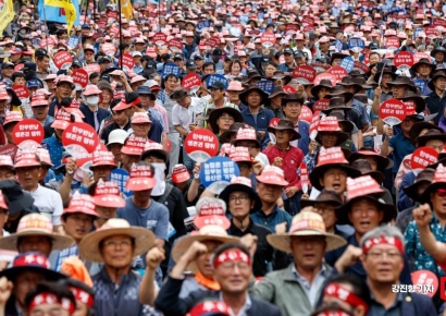 [포토] 국회 앞으로 모인 축산농가