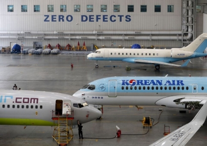 대한항공 여객기, 이틀 연속 '도어 슬라이드 이상'에 지연