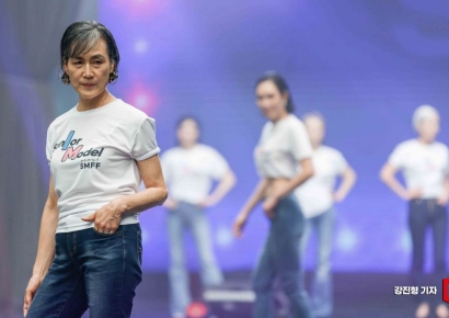 [포토] '오늘부터 나도 시니어모델'